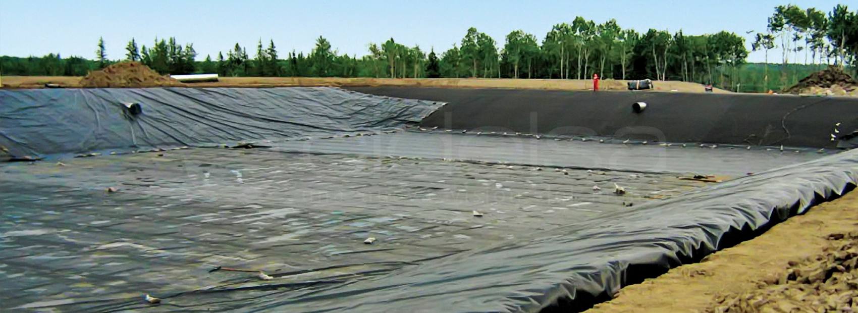 tanque con geomembrana de pe